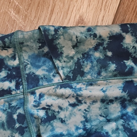 Athleta Women's Blue Patterned Leggings - Picture 5 of 7